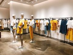 -URBAN REVIVO(西安Momopark店)