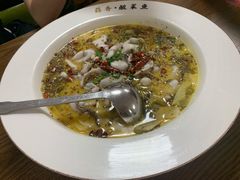 招牌酸菜鱼-酸婆娘江湖川菜(紫竹路店)