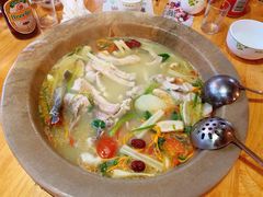 -抚仙湖生态石锅鱼野生菌(告庄店)