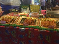 -席娜卡琳火车铁道夜市