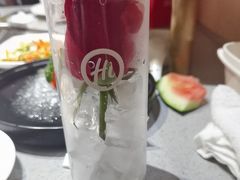 -海底捞火锅(新松江路生日主题店)