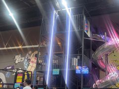 -超时空蹦床团建·VR潮玩运动娱乐·生日派对游乐园(金桥店)