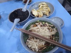 -天天锅贴王(迎凤街店)