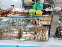 面包甜点陈列柜-老磁器口豆汁店(天坛店)