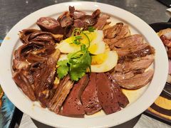 招牌卤狮头鹅七拼-潮界(虹桥新天地店)