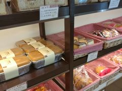 -红宝石·鲜奶小方·海派西点房(丰庄店)