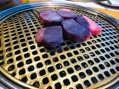 -唯成•韩国炭火烤肉 유성고기