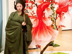 -瑞虹新天地月亮湾