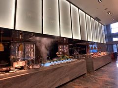 -飨食汇全日制餐厅·昆山皇冠假日酒店(九方店)