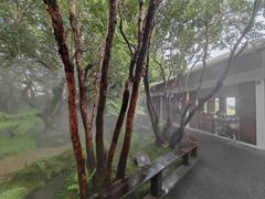 -Chom Cafe and Restaurant