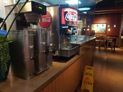 饮料自助-The Habit Burger Grill 哈比特汉堡(复兴soho店)