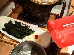-老牌坊云南鱼豆花火锅(哈西万达店)