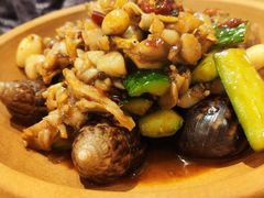 -霄汉牛三鲜湖北砂锅菜(万松园2店)