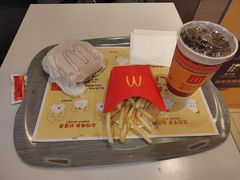-麦当劳(斜土路2号店)