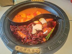 -爱你您·自家鱼塘·活水喷泉鱼火锅(八里店)