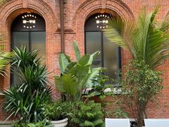 -潮一不贰·法式甜品·生日蛋糕·西式简餐(外滩店)