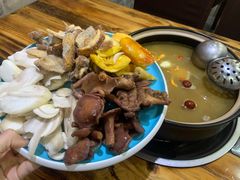 -菌之家·专业纯野生菌火锅·特色炒菌