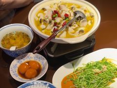 老坛酸菜鱼片-火宫殿·湘菜小吃·商务宴请·生日聚会(东塘店)