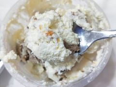 大白兔波波奶油蛋糕杯-李大牛和刘大力手作甜品(凯德店)