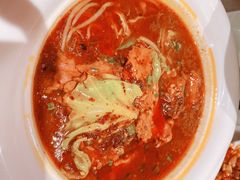 水煮牛肉-渝信川菜 · 川味家常菜(财富购物中心店)
