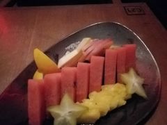 -FOUR PLAY BAR