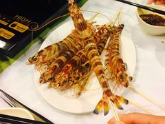 -鲜入围煮花胶鸡海鲜火锅