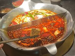 -湊湊火锅·茶憩(杭州湖滨银泰in77店)