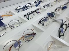 -造寸眼镜·蔡司官方授权店(东门店)