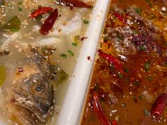 -姚姚酸菜鱼·金戈戈香港豉油鸡(喜荟城联名店)