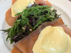 -ROAST coffee & eatery
