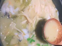-九锅一堂酸菜鱼(新南凯德直营店)