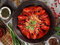 至尊蒜香小龙虾-东厨虾煌(电子街店)