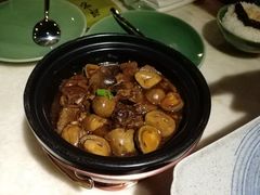 草菇烧牛腩-那家小馆•北京菜•烤鸭(中关村店)
