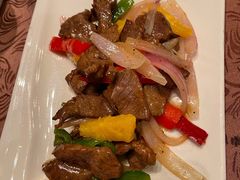 牛肉粒-东方明珠老上海8号餐厅