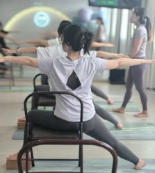 -爱尔乐美孕产瑜伽·普拉提