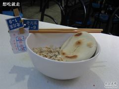 两个馍一碗-老刘家泡馍·陕西老字号(钟楼广济街店)