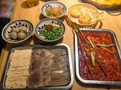 -洱火云南酸菜牛肉火锅(石景山当代商城店)