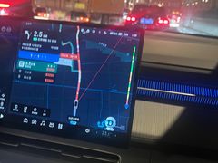 -小鹏汽车(上海静安大融城店)