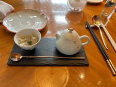 馄炖鸡汤-华尔道夫酒店·紫金阁
