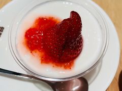 草莓意式奶冻-满记甜品(荟聚购物中心店)