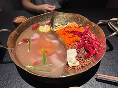 花雕醉鸡鸳鸯汤底-色響火锅(恒隆广场店)