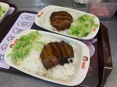 梅菜扣肉饭-南城香(北京南站店)