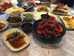 -巴厘龙虾·榜首油焖大虾(音乐学院·沿江酒馆店)