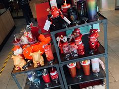 零售区-星巴克臻选(莘庄仲盛店)