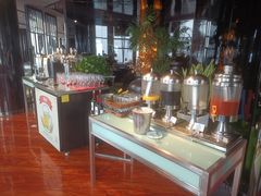 -唐拉雅秀酒店-西锦汇空中BBQ·思创餐厅