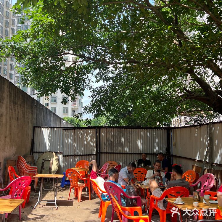 海口这家早餐店 有点东西