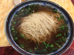 -老陆稿荐(西中市店)