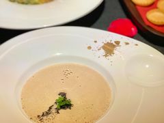 蘑菇汤-wann lounge 低温慢煮牛排·清吧