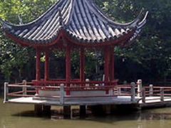 -汇龙潭