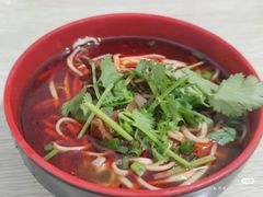 -岳四孃老面馆(四川师范大学狮子山校区桂苑店)